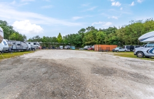Storage King USA - 181 - Youngerman Circle - Photo 19