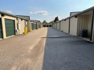 Extra Space Storage - 5003 - Montgomery - 200 S Arrowhead Dr - Photo 3