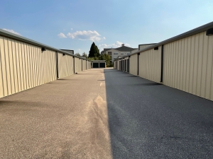 Extra Space Storage - 5003 - Montgomery - 200 S Arrowhead Dr - Photo 2