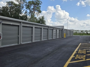 Extra Space Storage - 6508 - San Antonio - Commerce Dr - Photo 3