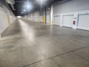 Extra Space Storage - 5030 - Garland - W Interstate 30 - Photo 4