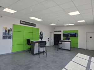 Extra Space Storage - 6767 - San Marcos - 1907 N Interstate 35 - Photo 2