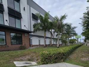 Extra Space Storage - 5042 - Fort Myers - Dr Martin Luther King Jr Blvd - Photo 6