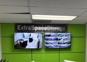 Extra Space Storage - 5011 - Lancaster - Challenger Way - Photo 7