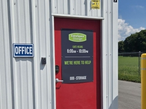 Extra Space Storage - 6957 - Smyrna - Hazelwood Dr - Photo 3