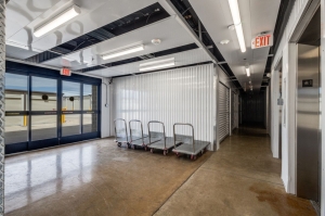 Extra Space Storage - 6972 - Justin - Hardeman Blvd - Photo 7