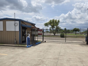 Extra Space Storage - 6970 - Edinburg - S McColl Rd - Photo 2