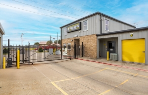 Storage King USA - 060 - Corpus Christi, TX - Rodd Field Rd - Photo 1