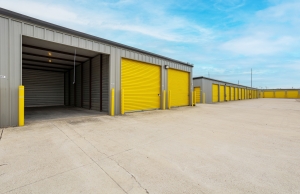 Storage King USA - 060 - Corpus Christi, TX - Rodd Field Rd - Photo 13