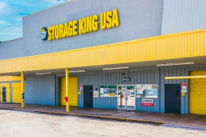 Storage King USA - 061 - Baytown, TX - S. Alexander - Photo 2