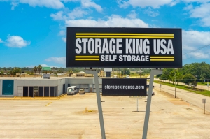 Storage King USA - 061 - Baytown, TX - S. Alexander - Photo 15