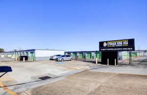 Storage King USA - 064 - Pasadena, TX - Spencer Hwy - Photo 8