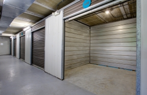 Storage King USA - 064 - Pasadena, TX - Spencer Hwy - Photo 15