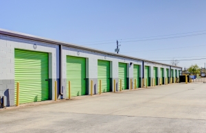 Storage King USA - 064 - Pasadena, TX - Spencer Hwy - Photo 16