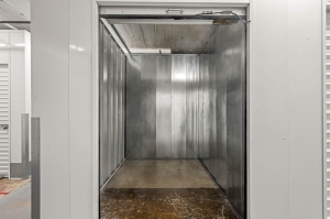 Central Storage - Photo 16