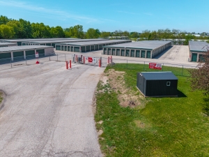 10 Federal Storage - N Hale Ave