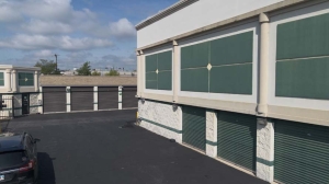 Mini Mall Storage - Palatine - Photo 3