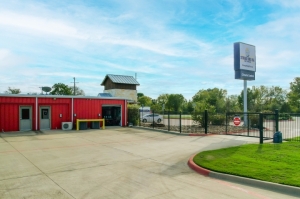 Storage King USA - 120 - College Station, TX - Wellborn Road - Photo 7
