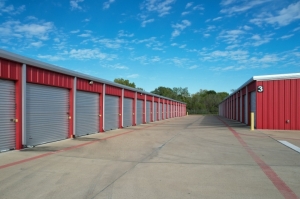 Storage King USA - 120 - College Station, TX - Wellborn Road - Photo 16