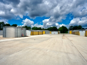 Storage King USA - 183 - Conroe, TX - Hwy 242 - Photo 3