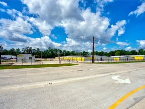 Storage King USA - 183 - Conroe, TX - Hwy 242 - Photo 8