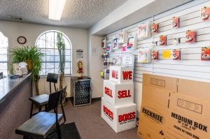 Storage King USA - 045 - Denver, CO - S. Huron St - Photo 5