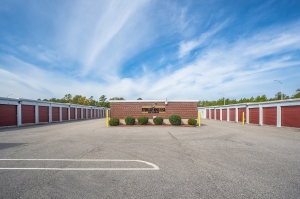 Storage King USA - 014 - Hope Mills, NC - US Hwy 301 S - Photo 4