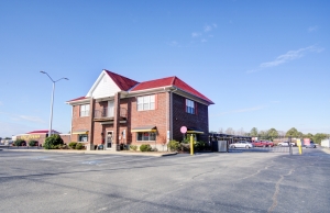 Storage King USA - 014 - Hope Mills, NC - US Hwy 301 S - Photo 2