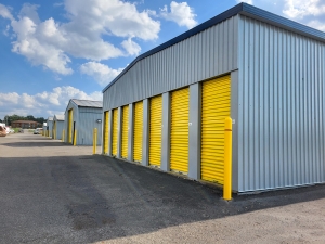 057 - Storage King USA - Euclid - Photo 4