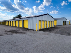 057 - Storage King USA - Euclid - Photo 9