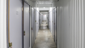 047 - Storage King USA - Speedway - Photo 4