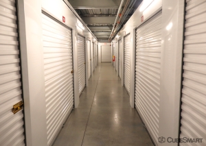 CubeSmart Self Storage - 3200 W Tennessee St - FL - Photo 7