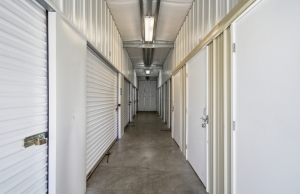 Stor-N-Loc - Photo 7