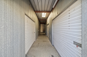 US Storage Centers - Santa Fe Springs - Florence Ave - Photo 8