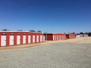 Corral Storage - Photo 3