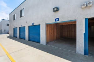 Huntington Park Self Storage - Photo 6