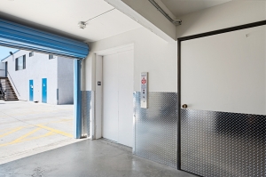 Huntington Park Self Storage - Photo 8