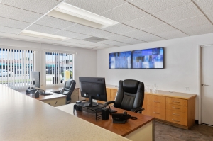 Huntington Park Self Storage - Photo 13