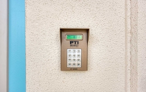 SecureSpace Self Storage Fremont Glenmoor - Photo 3