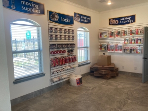 Compass Self Storage - Compass Self Storage - E. I-30 Rockwall (558) - Photo 4