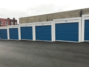 Compass Self Storage - Compass Self Storage - Fifth Ave (251) - Photo 4