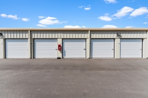 Compass Self Storage - Compass Self Storage - N US 301 (125) - Photo 3