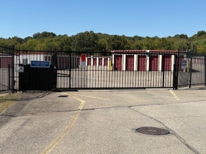 Compass Self Storage - Compass Self Storage - N. Pioneer (254) - Photo 4