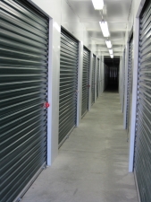 Five Star Storage - Five Star Storage - 43rd St - Photo 16