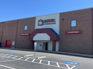 Lock & Roll Storage - Roanoke - Photo 2