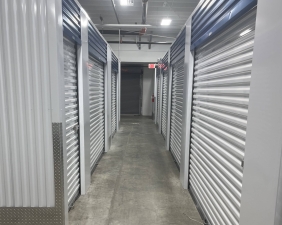 Lock & Roll Storage - Roanoke - Photo 8