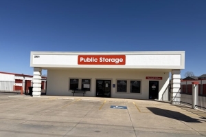 Public Storage - Lawton - 2801 SW Lee Blvd