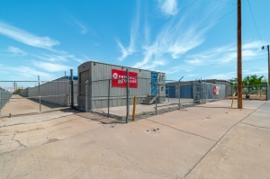 10 Federal Storage - Lexington Dr - Photo 2