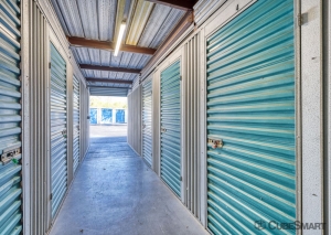 CubeSmart Self Storage - 23227 Freedom Avenue - FL - Photo 4