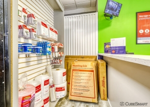 CubeSmart Self Storage - 2000 Green Oaks Road - TX - Photo 4